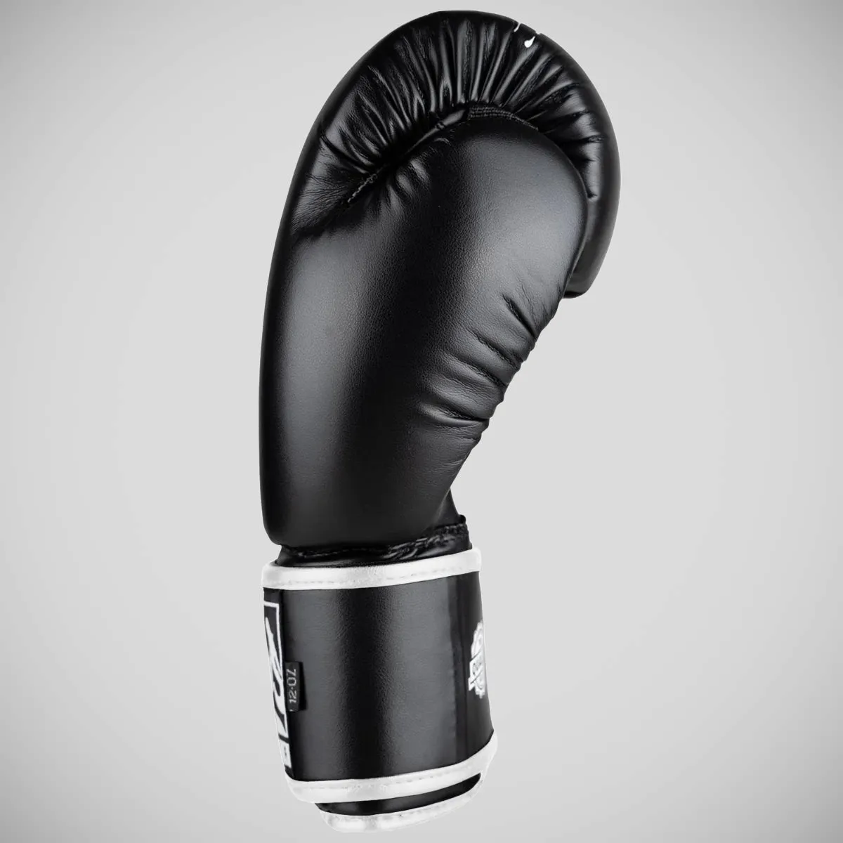 8 Weapons Unlimited 2.0 Boxing Gloves Black/White